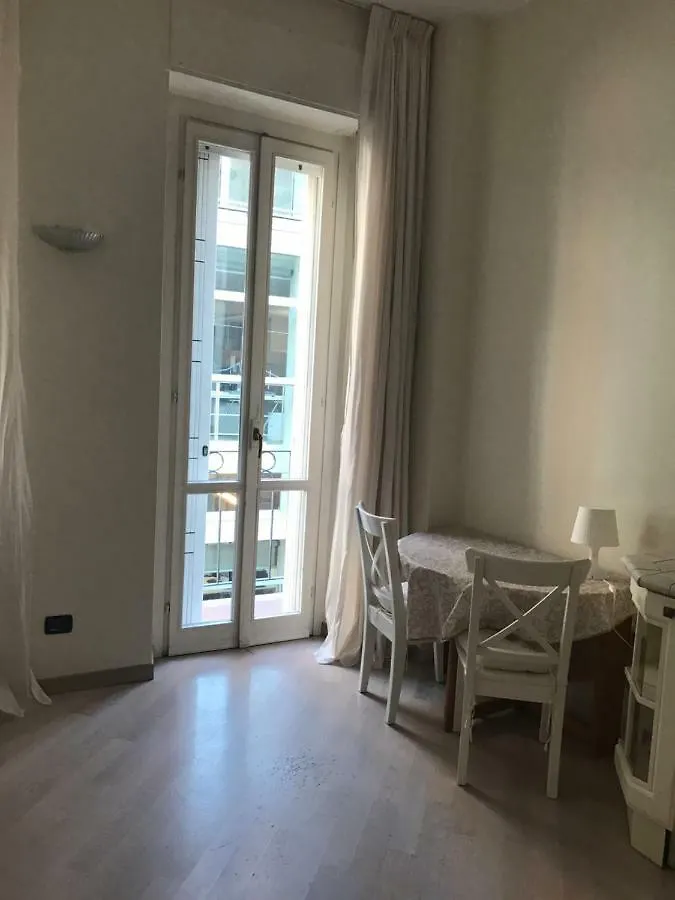 Downtown Apartment Милан